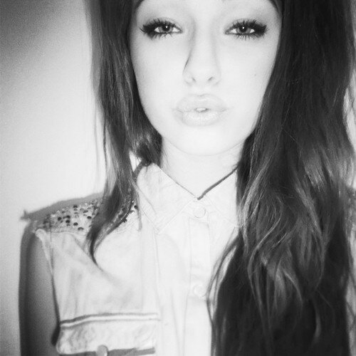 DavineMayerson's profile picture. Being called Beautiful is much better than Hot or Sexy.