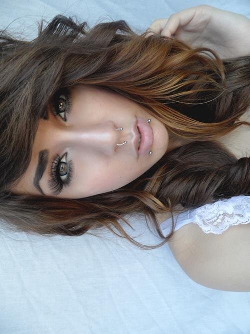 ErnalineRosencr's profile picture. Thank you for coming into my world, i hope someday it could be our world.