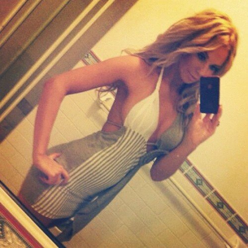 JuanaSidey's profile picture. miss the time when I actually meant something to you.