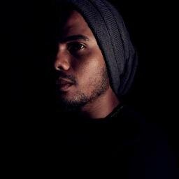 reno_simpel's profile picture. simpel figure