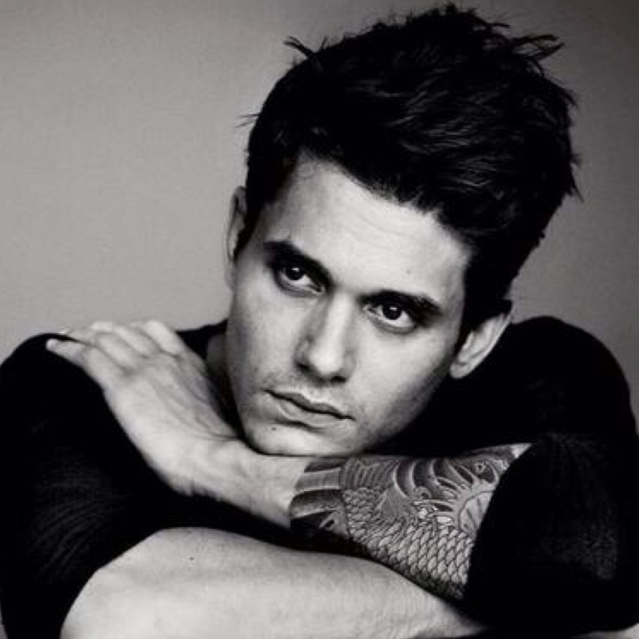 •Graham's long lost brother. I fight for the innocent. Sword master.• •Single•