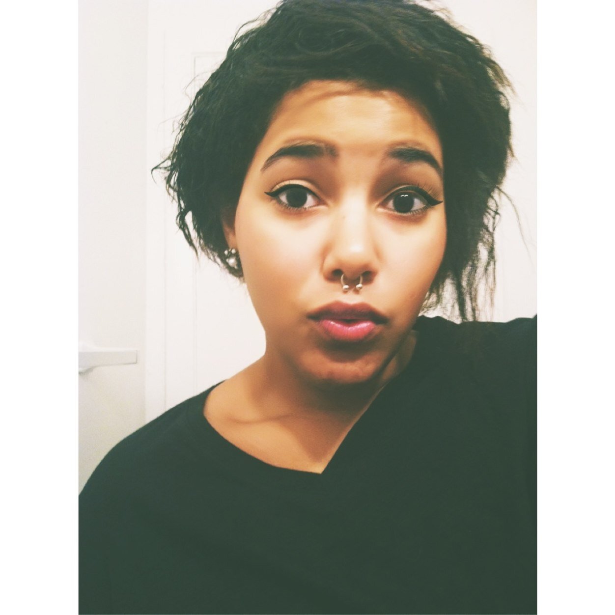 SavannaNicoles's profile picture. I'm just Savanna Nicole. Hi. http://t.co/B0ZIH2xDqi