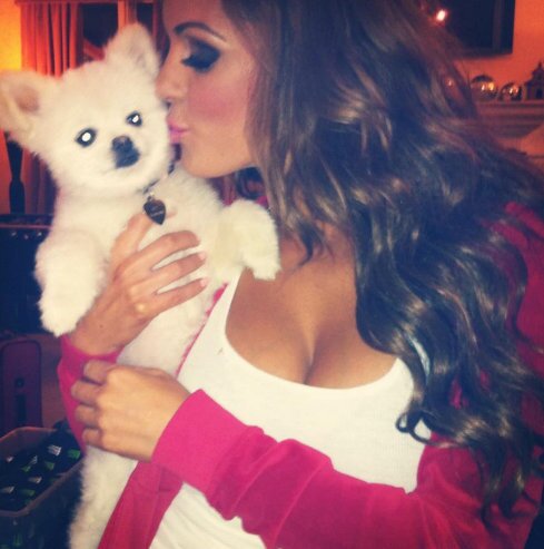 LaneyDelbouille's profile picture. Relationships ruin the best friendships.