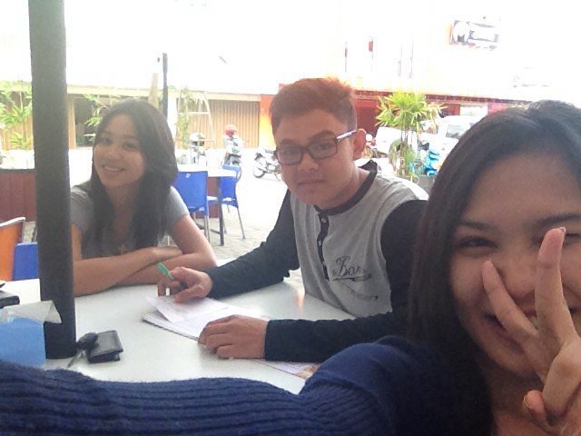 Line : ronflinlaurens . 
MANADO , CHRISTIAN , and PROUD
