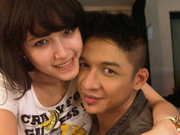 Stewardess of Garuda, International | 22 Maret 1989 | ♥ Dewa Hikari Zaidan Ibrahim , Sakha Dyandra Sultan Yusuf :*