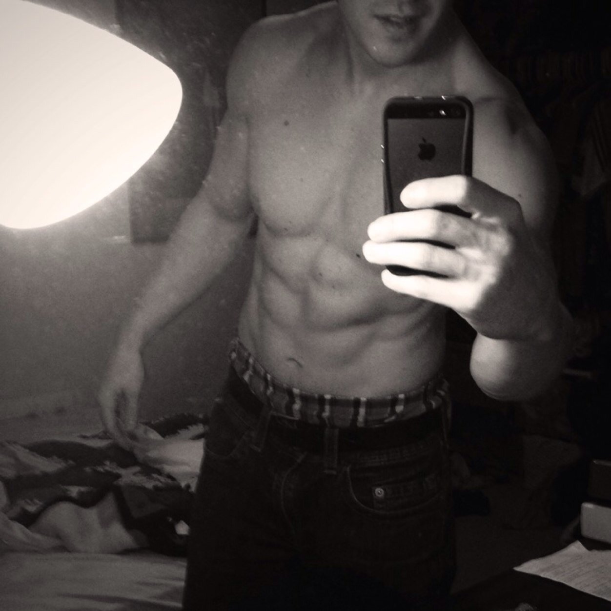 CrossFitBroStar's profile picture. #CrossFit Athlete and L1 Trainer. 24 years old. Med School Student. #Bro. #Paleo. #Science. Avi is me.