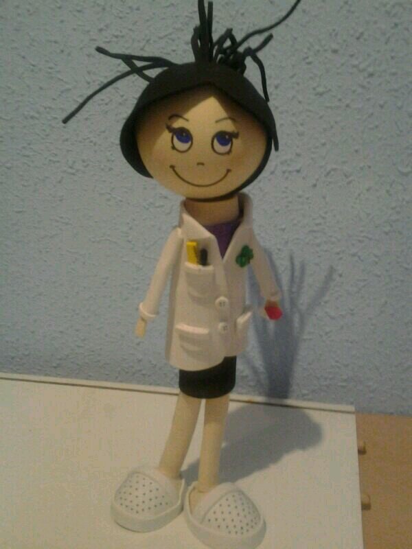 farmabroches's profile picture. Broches para ropa, mochilas, bolsos... Dinos de qué equipo eres y tendrás tu escudo en forma de broche por solo 2 €. Aceptamos encargos farmabroches@hotmail.com