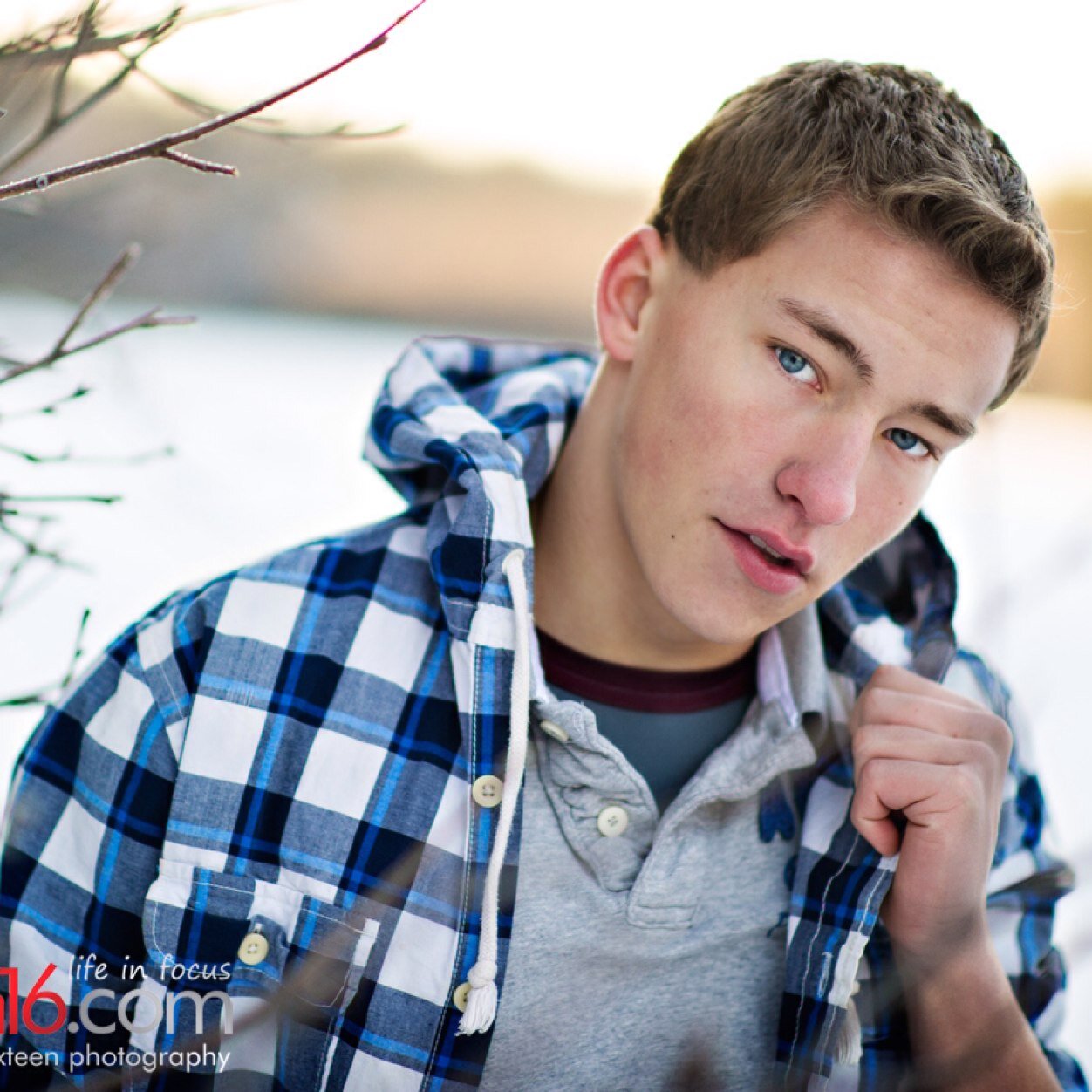 covault17's profile picture. Im 18 6' and love to play basketball and baseball. Football fits in there some were.