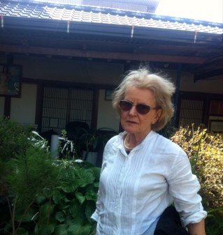 irenetog9's profile picture. 