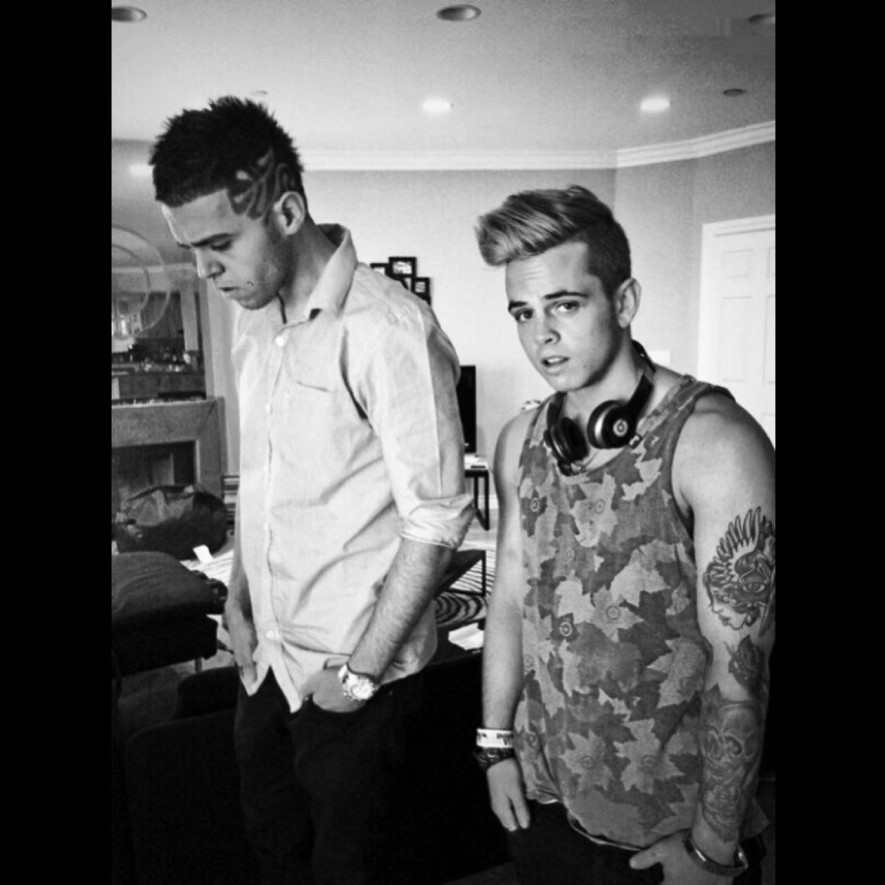 Janoskians are better than life. 2/5. Bye. https://t.co/aqpwZVixqf