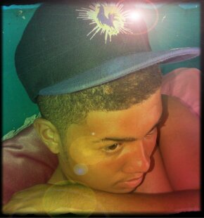 FREAK...LOVE HOUSE MUZIC...OUTGOING....INTO GALZ...