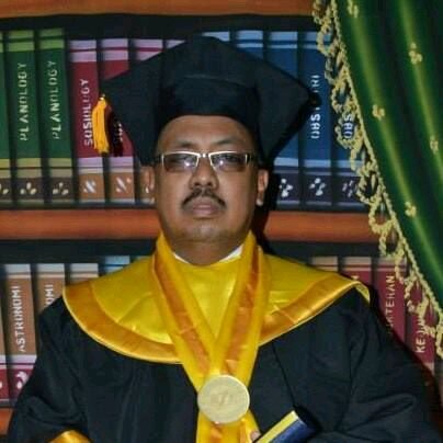 andrian_71's profile picture. Economics Teacher and Lecturer