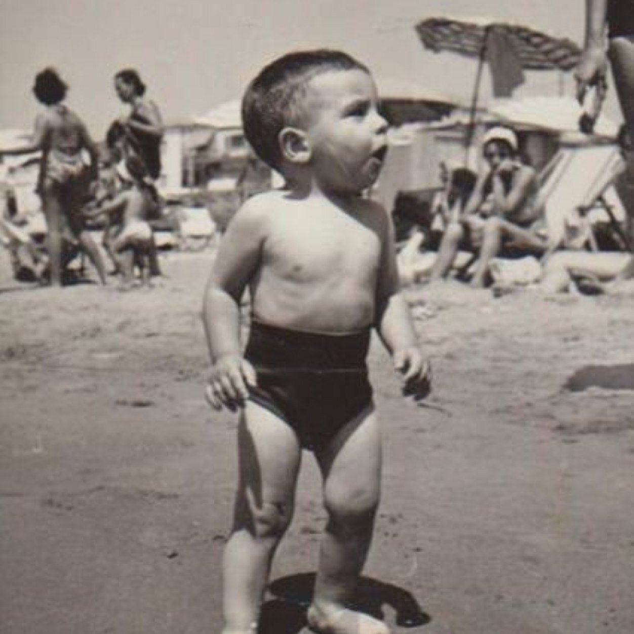 La tristezza chiude le porte della preghiera , La supplica, le apre,ma la gioia le espande ..!