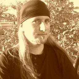 OArntz's profile picture. Bremerhavener, Münsteraner, Online-Redakteur, Würselonier, Musiker, Sänger, Erzähler, Niemals-Aufgeber