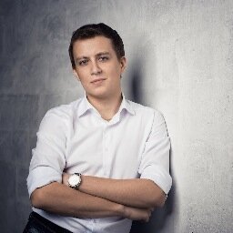 Online бизнес тренер - практик. Основатель первой в России школы инфопродюсеров.