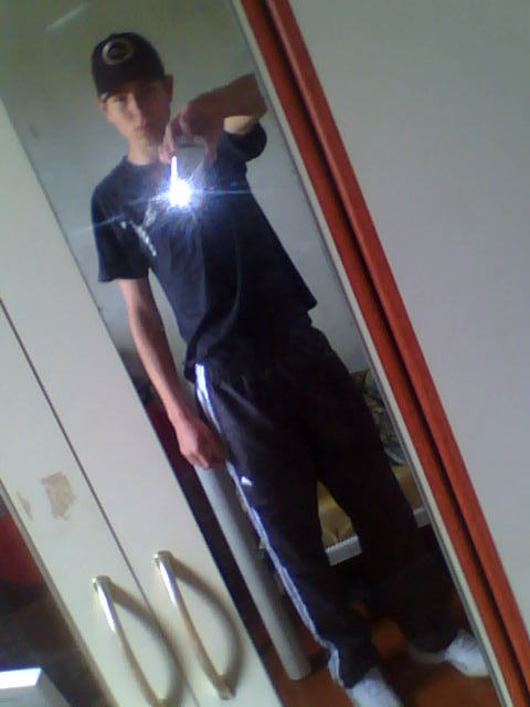 JeffVidaLoka's profile picture. 