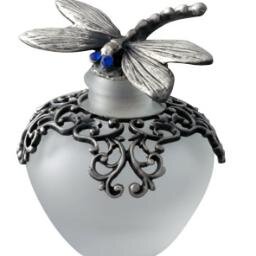 We sell perfume! We let your nose choose! We are in Nigeria! we are found on this link:- http://t.co/EN4wN5icf8