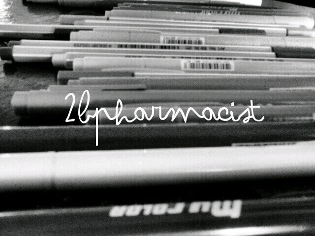 . ความฝัน คือ เภสัชกร ศิลปากร. ; รีเควสได้ สองสี่ชม.