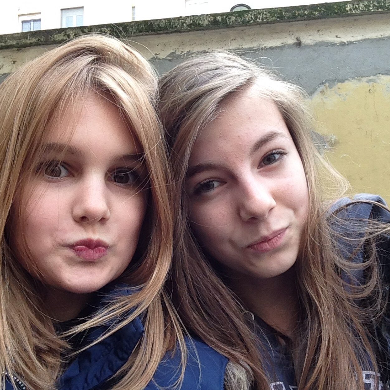 Paulinous_Lele's profile picture. Compte De Léa et Pauline ! ✌️Friend ✌️