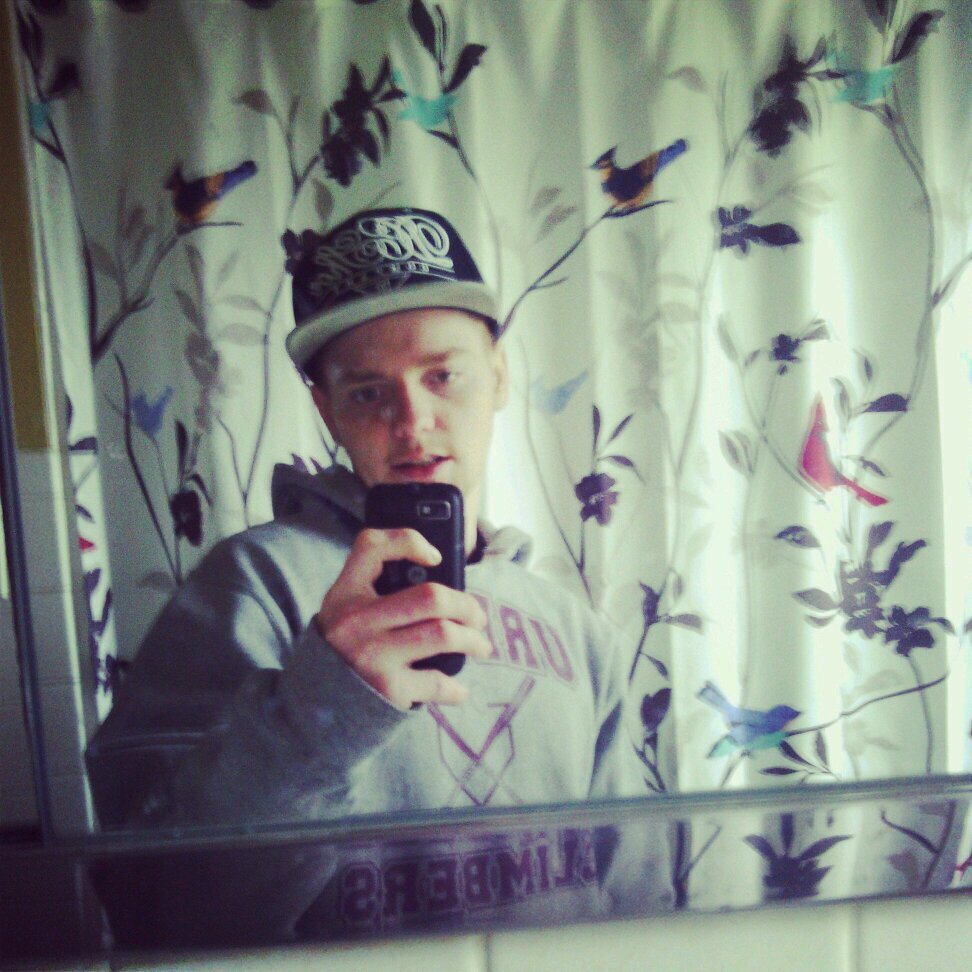 mikeangles8's profile picture. 