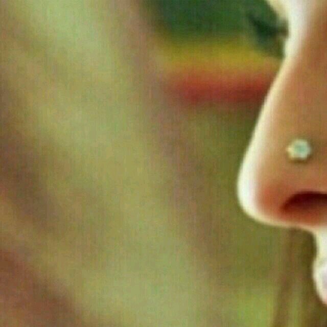 الصداقهه والمحبهه والتواصل هي الاجمل والاجمل من كل هذا القلوب الرحيمه لبعضهاا
☆  ☆ شمرية ي عين ابوي ☆  ☆