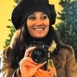 Creatieve Fotograaf, sociaal, reislustig en positief ingesteld.