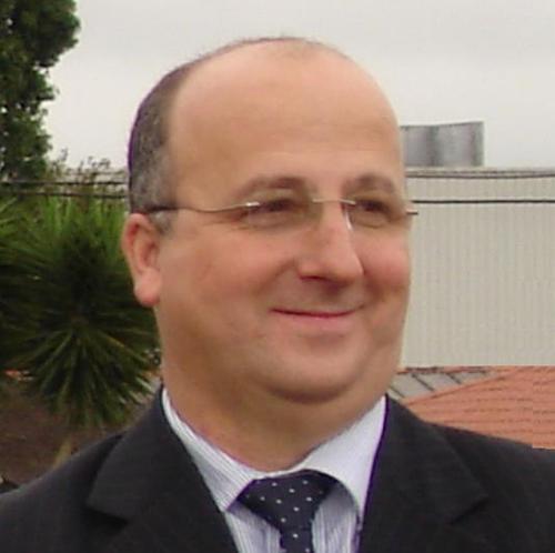 Professor Universitário, Empresário, Contador, Administrador, Perito Contábil, Consultor e Auditor.