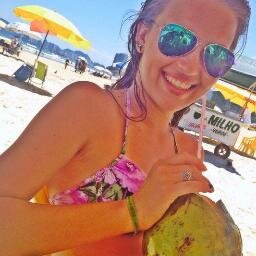 ei,pequena,podemos passar por mtas barreiras,mas enfrentaremos tds eu estarei aq smp todo smp,distancia alguma nos atrapalhara,te amo bjs da diva @V_Valentee ♥