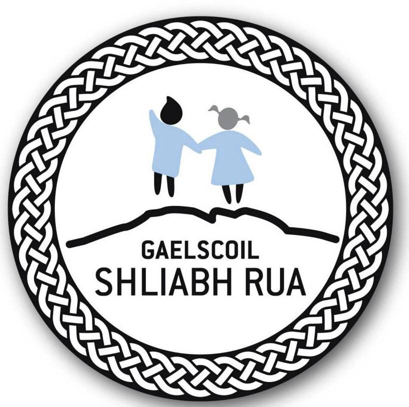 Scoil lán-ghaelach, ilchreidmheach agus iltheangach. Baile Uí Ógáin, BÁC 18. Gaelscoil, multi-denominational and multilingual. Ballyogan, Dublin 18
