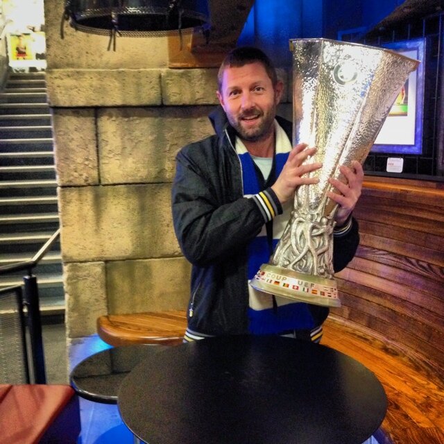 lordlavolta's profile picture. I work in A&R for Warner Bros Records, love Chelsea FC and  hate snakes..