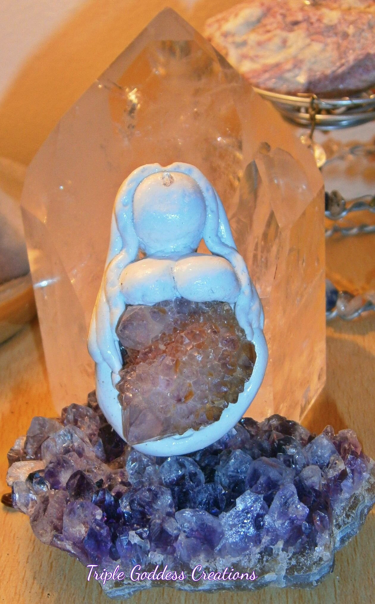 Crystal artists and new age/spiritual/pagan shop