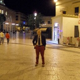 LizziMichele's profile picture. 