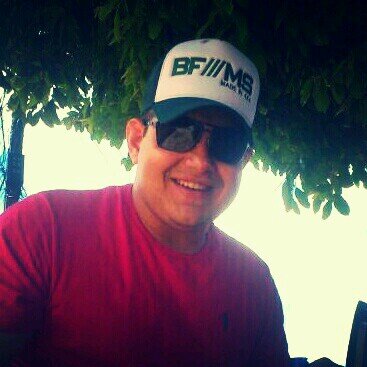 DiegoPinguimVet's profile picture. Simples, Cumpanheiro, musico e Médico Veterinário.