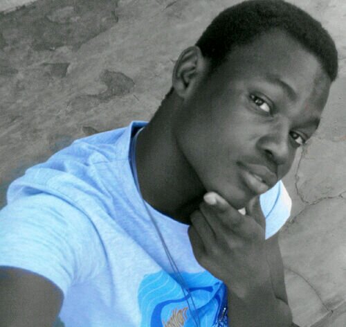 Am a simple Guy that love online marketing so much. Check my URL for some tech news and info