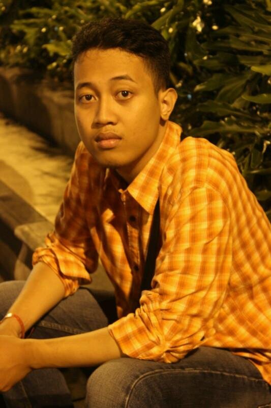 Aku suka bercanda sih emang. Tapi bilang sayang itu serius!! Jangan dianggap bercanda!