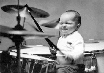 Twitter dedicado a los artistas musicales. La música es la vida, apostemos por ella.