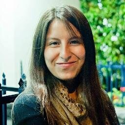 Periodista egresada de la Universidad Jaime Bausate Meza.                                Ningún mar en calma hizo experto a un marinero.