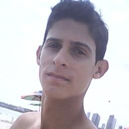 Vivendo e estudando muito, vivo a vida, Karate-dô estilo de vida. Um brilho intenso e a humildade de uma mente evoluída.