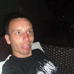 somaax's profile picture. 