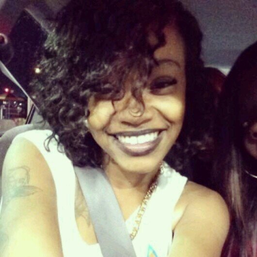 I'm Joyce, 17 & beautiful. SNAPCHAT ; @lilmsmarley INSTAGRAM @iflyaboveit_cloud9 .