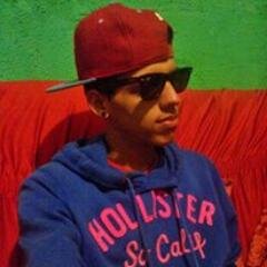 MAIS UM MENOR SONHADOR, QUE DECIDIU CANTA UM FUNK(♫ 
http://t.co/G7L0T02GqL