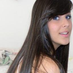 -• Eu não ligo para o que as pessoas pensam sobre mim, porque minha personalidade não é feita de opiniões e sim, de fatos.