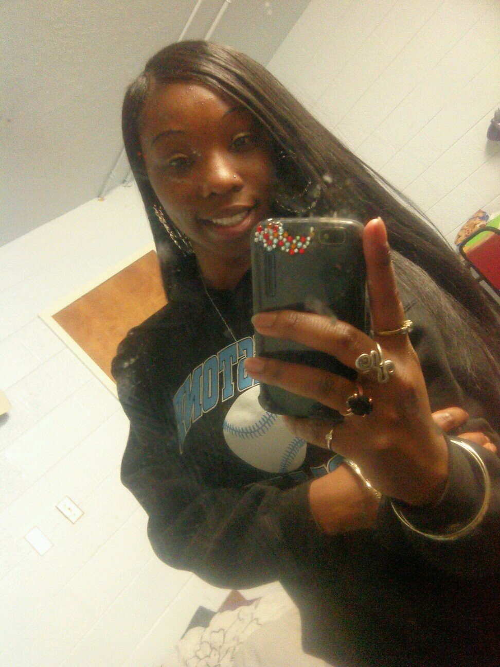 This yo Girl Tan tryna make it in this world, and also in love wit the love of my life my Baby Shad Dunbar I love you baby