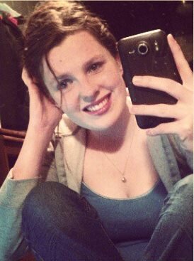 Fucking twitter ! Was forced to make a new account :'(   #Instagram::Arykkaa #Kik::Arykkaa #Vine::Arykkaa #Facebook::EricaCoffin # ##
