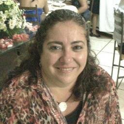 Quando eu gosto, movo montanhas.. Quando odeio, HAHA eu derrubo montanhas *-* 
Seguee ?