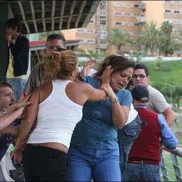 Llevamos mucho más tiempo animando a nuestros niños en el #futbolcat que las @noviasfutbolcat. Nosotras lo valemos más!