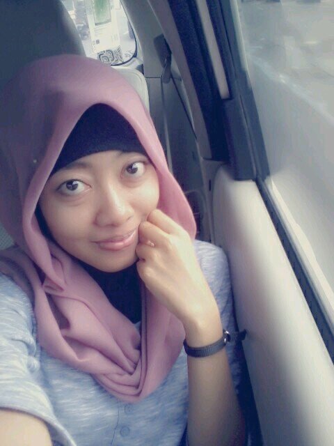 rani surya| 200294 | UMS 2012 | FEB