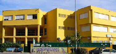 Llegó la era adolescente desde este twitter podreis mandar vuestras peticiones y las publicaremos en el blog.