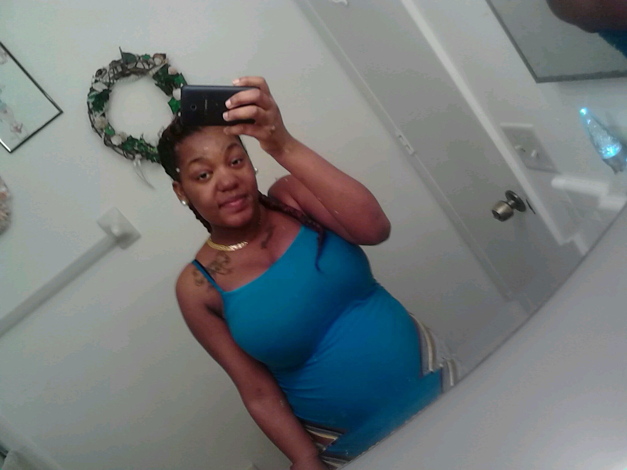 Brandy Is My Name..ILove FEMALE LOL..My Daughter Is My Everything..Im a SweetHeart..One last thing..Your Girl SINGLE..AND LOVING ITH..✌❤R.I.P Clanesha Hickmon❤