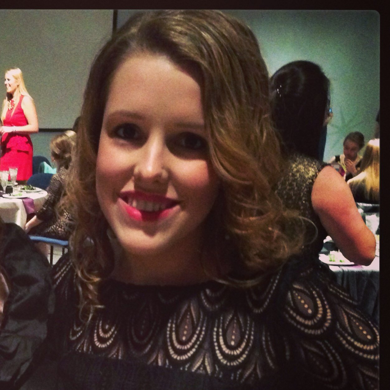 Life, Love, & the Pursuit of Gluten Free Cupcakes.  Fashion, politics, food, & my life.